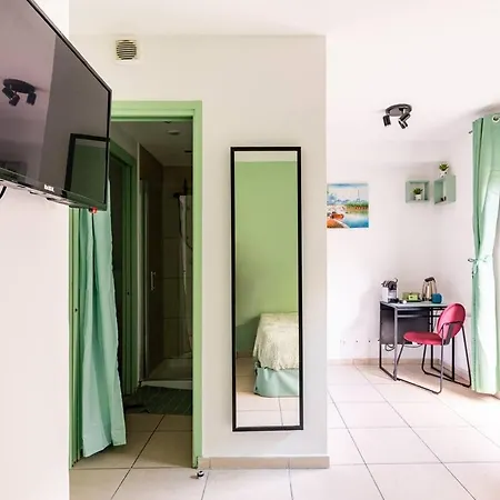 Studio Avec Terrasse Gratte-Ciel, 5 Min Metro Villeurbanne Exterior foto