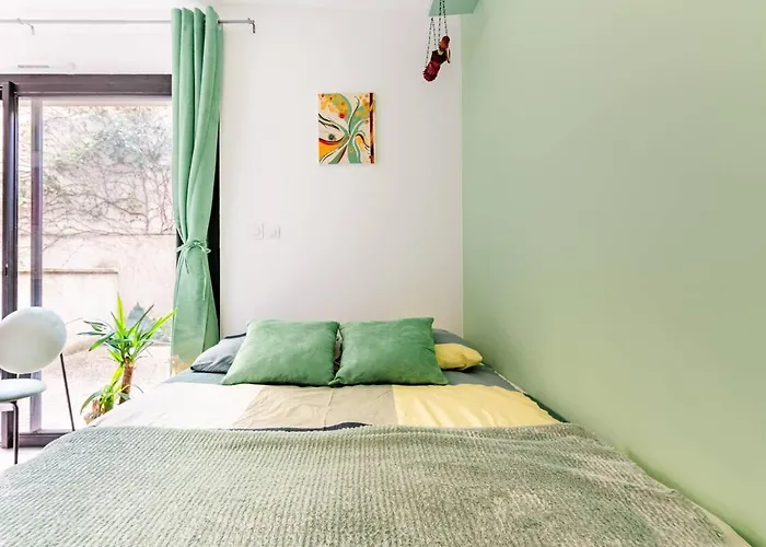 Studio Avec Terrasse Gratte-Ciel, 5 Min Metro