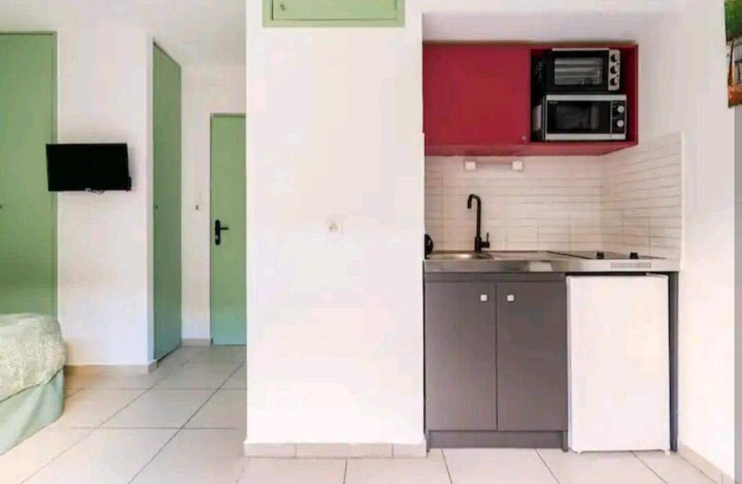 Apartment Avec Terrasse Gratte-ciel, 5 Min Metro